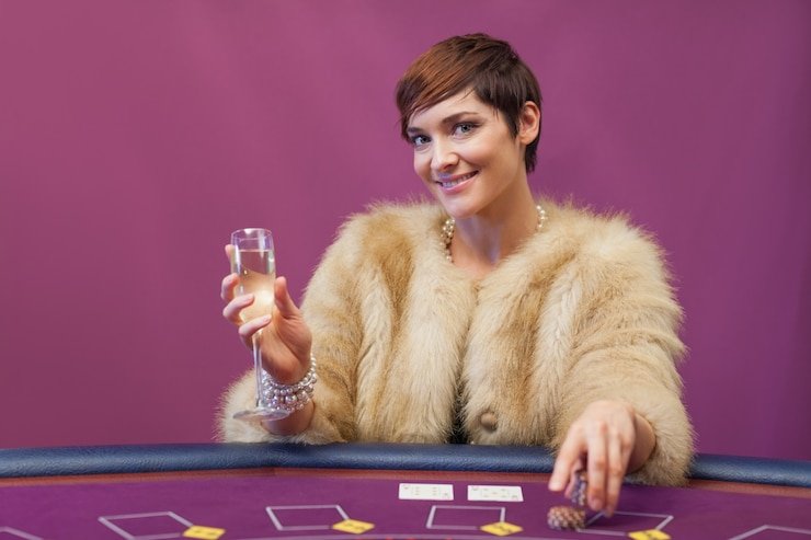 Responsible gaming reminder for dice-style adults only entertainment
